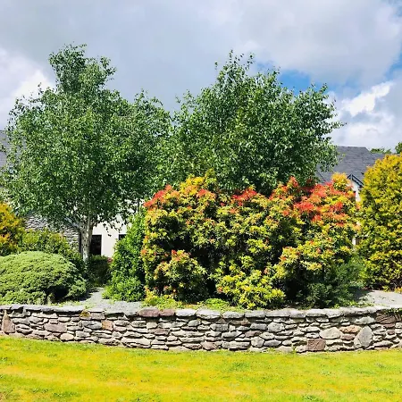 Peaceful Location Close To The Sea And Just A 15 Minute Stroll Into